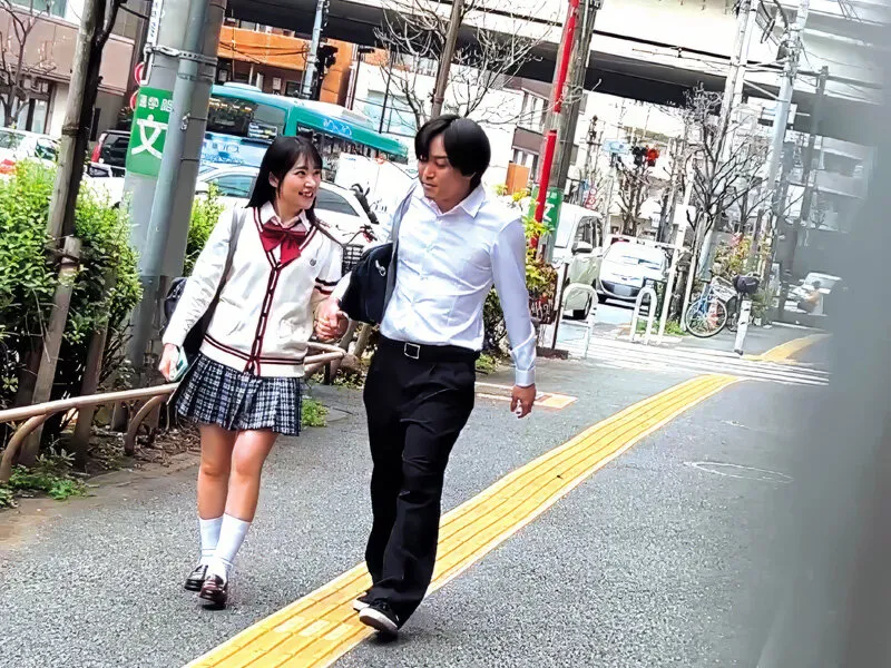 登下校パンチラ着替えトイレ風呂etc.1年間ずっと盗撮していた女子校生に彼氏ができて嫉妬を抑えきれず追跡拉致レ●プ抵抗しなくなるまで何度も生中出ししまくった 皆月ひかる サンプル画像 4