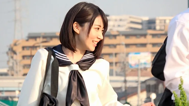 青春メモリアルSEXドキュメント ひかるちゃんAVデビュー 卒業式直後にマジックミラー便に乗った吹奏楽部の美少女女子○生の3年間応援スタンドから片思いし続けた野球部同級生との恥じらい純情SEXお見せします！ 皆月ひかる サンプル画像 9