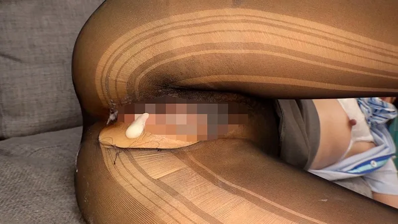 8頭身×スレンダーボディ×美脚 マジックミラー便に乗った現役キャビンアテンダント（えりなさん・28歳）AV出演再交渉 翌日のフライト直前まで美人CAのスケベで敏感な身体を堪能スペシャル！ サンプル画像 10