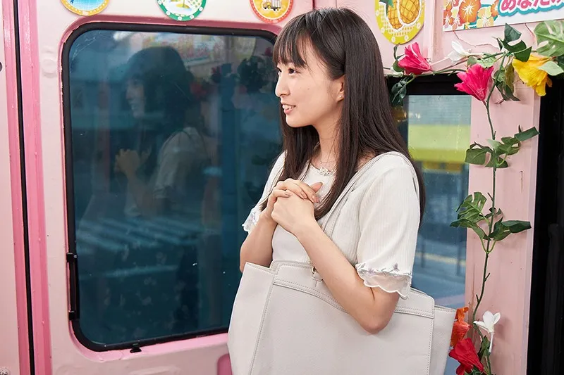 たいせつに育てられた清らかな心とカラダ 18歳新人 月野かすみ AVデビュードキュメント 鎌倉生まれの箱入り娘。マジックミラー便では口説けなかったお嬢様女子大生がカメラの前でセックスするまで―― サンプル画像 3