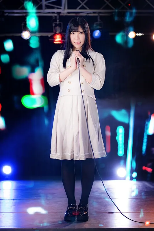 ほぼ処女！経験人数1人の本物現役地下アイドル まほろば千春 全てを脱ぎ去り決意の1本限定AVデビュー！初イキ3本番！！！ サンプル画像 2