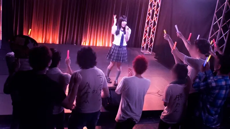 ほぼ処女！経験人数1人の本物現役地下アイドル まほろば千春 全てを脱ぎ去り決意の1本限定AVデビュー！初イキ3本番！！！ サンプル画像 3