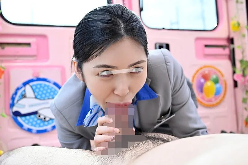 一般男女モニタリングAV×マジックミラー便コラボ企画‘フライト帰りのCAはチ○ポが欲しくてたまらない’という噂は本当か！？大手航空会社勤務のキャビンアテンダントが黒パンスト美脚でフル勃起したデカチ○ポに自らまたがり腰振りガニ股騎乗位で連続中出し！4「あなたよ… サンプル画像 2