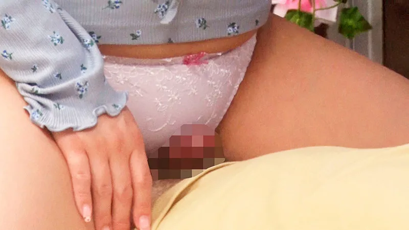 顔出しMM号 女子大生限定 ザ・マジックミラー リアル友達関係の男女の素人大学生が生まれて初めての素股に挑戦！2人っきりの密室でクリトリスとチ○ポを擦り合わせると友情の壁を超え我慢できずにヌルッと挿入してしまうのか！？ 7 人生初の真正中出しスペシャル！ サンプル画像 3