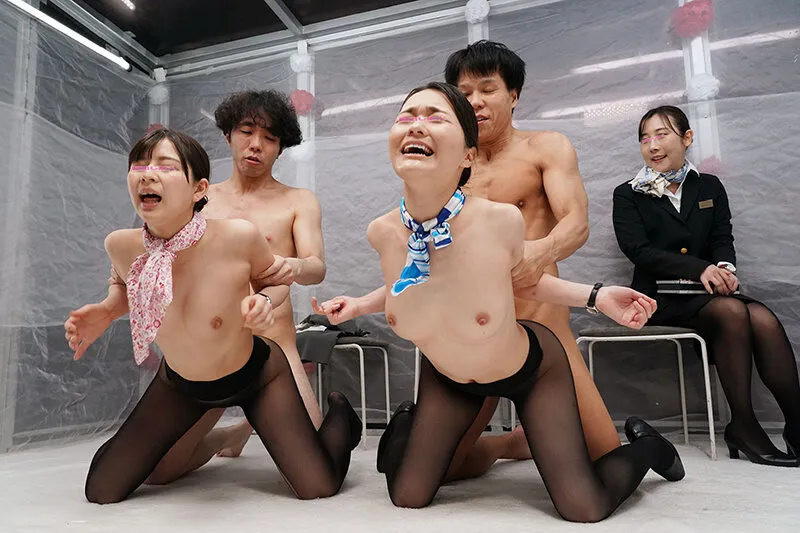 顔出しMM号 美人キャビンアテンダント限定 ザ・マジックミラー 勝てば100万円！負ければ即ハメ！航空会社対抗中出し野球拳！高嶺の花のCAオマ○コに何度イってもやめないデカチン追撃ピストンで連続中出し！ サンプル画像 9