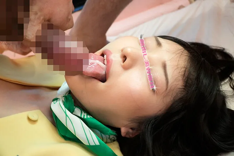 顔出し解禁！！マジックミラー便 一流百貨店に勤務する清楚で品格漂う美容部員さん 初めてのじゅぼじゅぼバキュームノーハンドフェラ編 vol.02 総発射12発！6人全員SEXスペシャル！！上品なお姉さんが心を込めてチ○ポをしゃぶり尽くす神フェラSEX サンプル画像 11