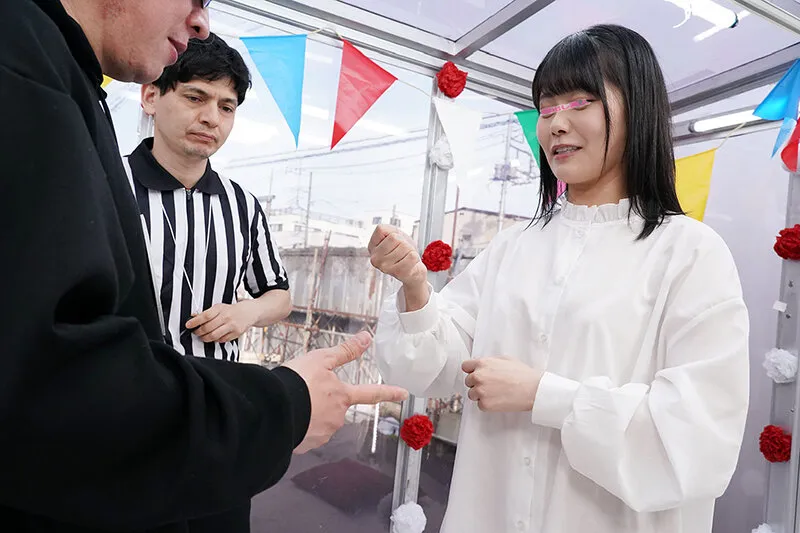 顔出しMM号 女子大生限定 ザ・マジックミラー 勝てば100万円！負ければ即ハメ！日米対抗野球拳！海外デカち○ぽをぶち込まれ何度イってもやめてくれないガン突きピストン！全員生中出し！！ サンプル画像 2