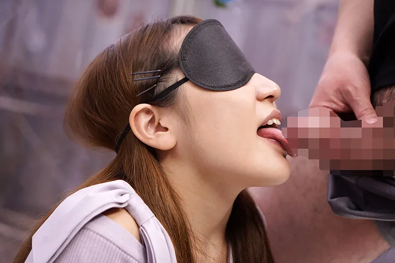 顔出しMM号 女子大生限定 ザ・マジックミラー お口の中身はなんだろな？ 2 こっそり出されたデカチンをじ～っくり舐め回して無意識に濡れちゃった女子大生はオマ○コ生挿入でイキまくり！ サンプル画像 4