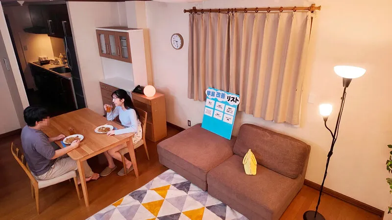 一般男女モニタリングAV 早漏童貞リアリティショー企画 リアル友達同士の大学生男女がひとつ屋根の下で「24時間早漏改善生活」ゴムを重ねても冷やしても何を試しても無限に暴発→即勃起する男友達チ○ポを救う奥の手は生ハメ筆おろし！性欲が止まらない2人は友情の壁を超… サンプル画像 4