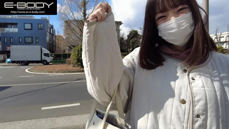 初めて出来た彼女を脱がしたら…着衣から想像できない物凄いスリム美巨乳 大興奮の僕は性欲尽きるまでハメまくった 森下ことの サンプル画像 1