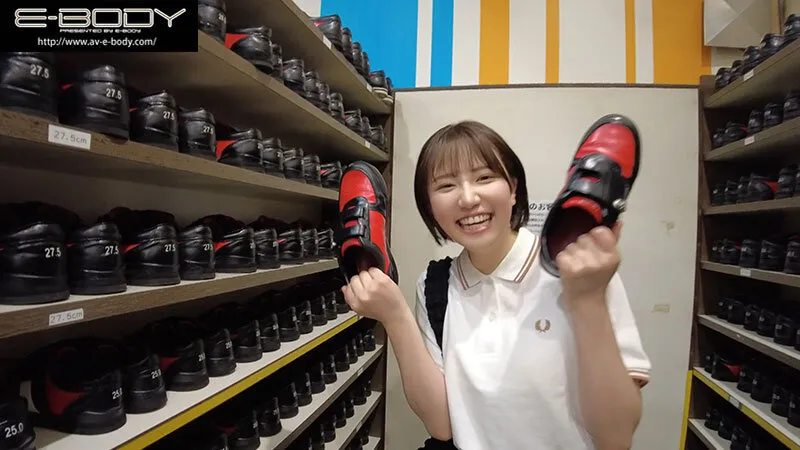 初めて出来た彼女を脱がしたら… 着衣から想像できない抱きごこち抜群むっちり美巨乳 大興奮の僕は性欲尽きるまでハメまくった 天月あず サンプル画像 1