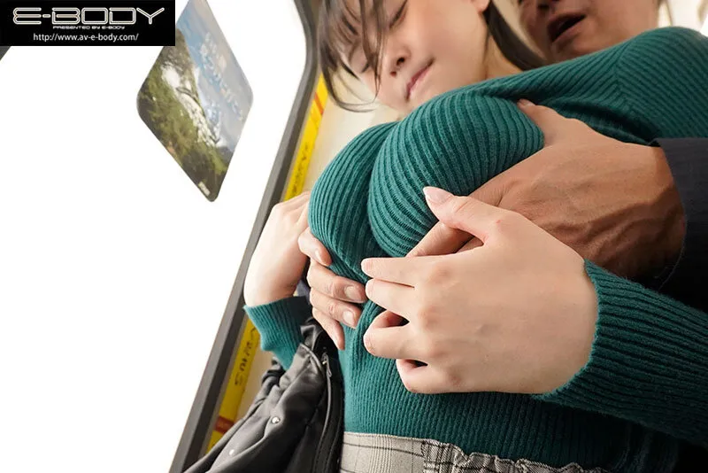 執拗すぎる揉み、弄り、こねくり回しに性感開発され乳マニア痴●に快楽堕ちした爆乳女子大生 雨宮ひびき サンプル画像 6