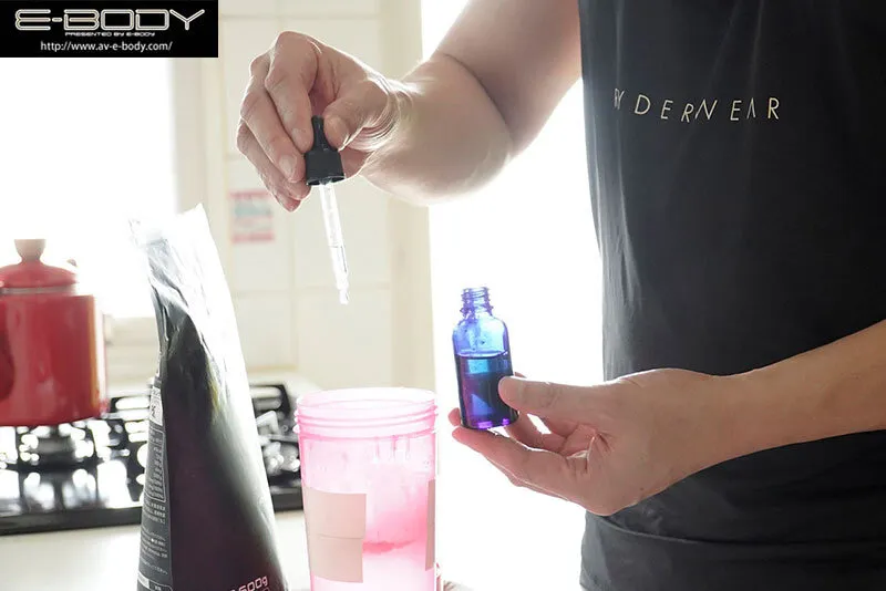 極悪ジムトレーナーに媚薬プロテインを仕込まれ 力強マッスルピストンでドーピングアクメが止まらないぴちむち女子大生 桜野桃 サンプル画像 2