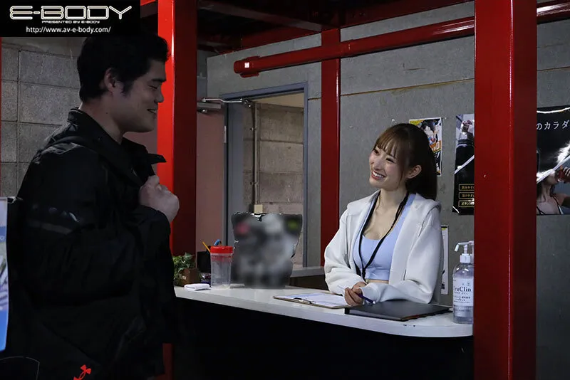 遠征先相部屋NTR 鍛え抜かれた美ボディパーソナルトレーナー嫌々不同意性交のはずが肉弾FUCKに溺れ無限昇天 弥みいさ サンプル画像 1