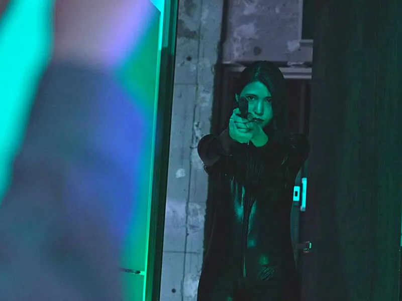 「フェ、フェラチオはやめてくれえぇ～！！」本物の捜査官に誤認逮捕され、拘束くすぐり＆フェラチオで尋問射精しまくったフリー記者の僕。 橘京花 サンプル画像 2