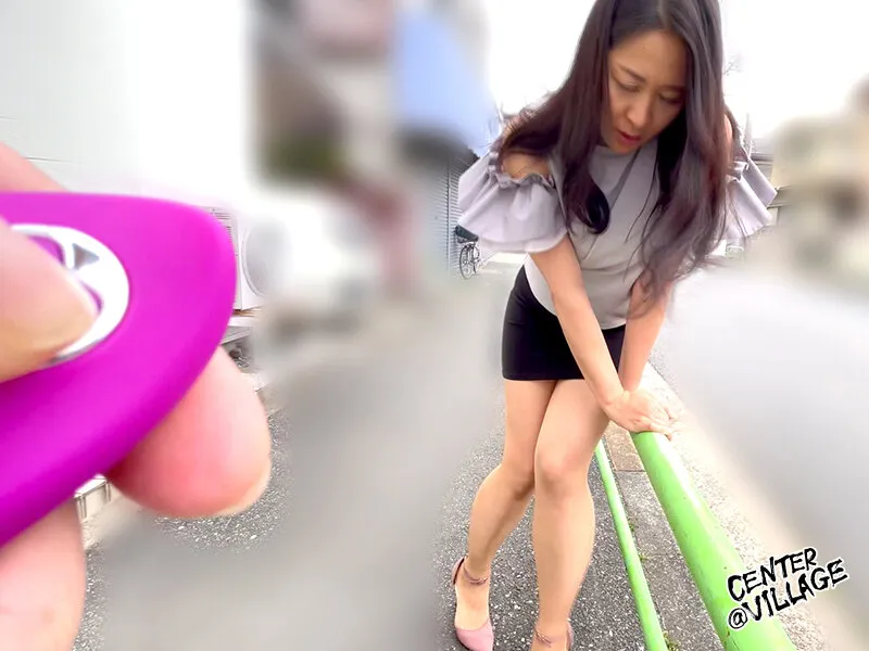 私人調●ヤリ部屋団地近隣に住むス●●カー男に狙われた人妻が性交動物に成り下がるまで… 佐久間楓43歳 サンプル画像 9