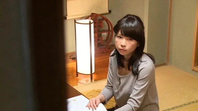 背徳のマジックミラー 不倫妻 松すみれ サンプル画像 1