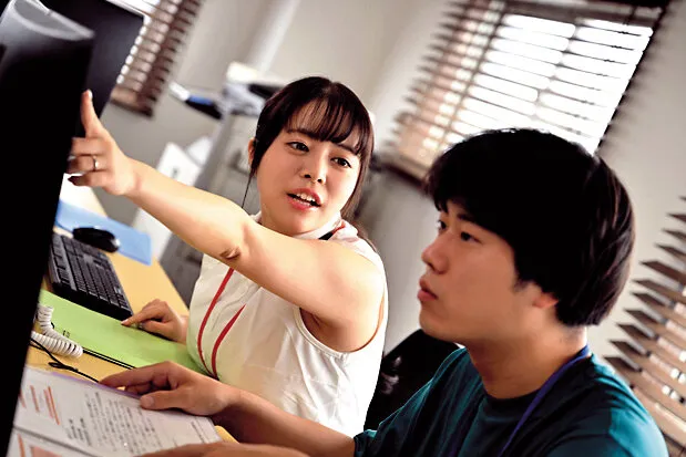 NTRオフィス上司部下との情事絶対バレたくない人妻中出し性交BEST5時間 サンプル画像 13