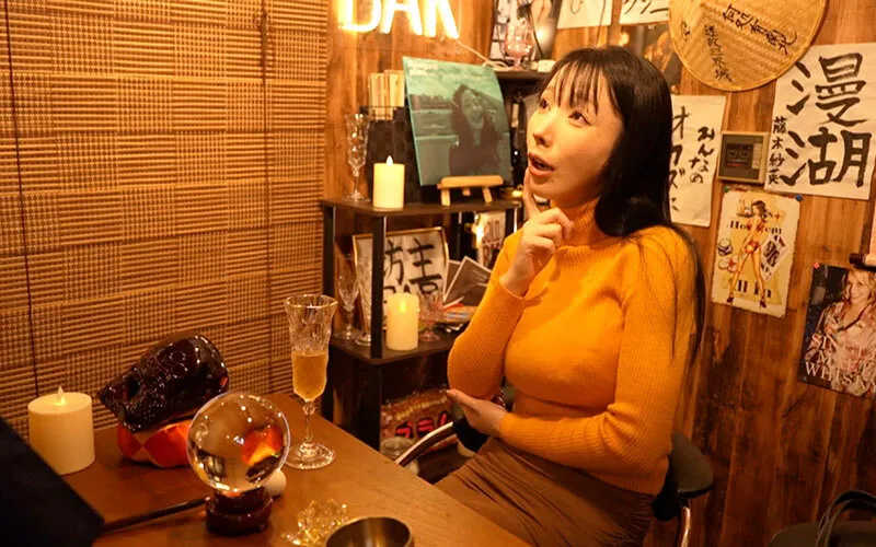 坊主Bar2 美白ボディ欲求不満妻の煩悩をチン棒で浄化し鎮める/爆乳を持て余すスケベ心を本能のまま解放します/主人と違い過ぎ！お坊様のチン棒が気持ち良過ぎて私…/乳首の中心にある秘孔を突いて淫乱姫を甦らせます！ サンプル画像 16