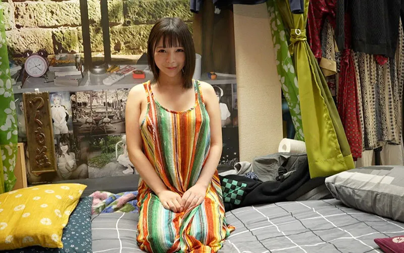 大復活！素人援交生中出し 秘密基地から帰ろうとする不思議系美乳ボインの奥さんを捕まえて立ちハメガン突き！？ 痙攣アクメするまで性処理の相手にされて悦ぶドMノーブラノーパン妻 鹿野あも サンプル画像 12