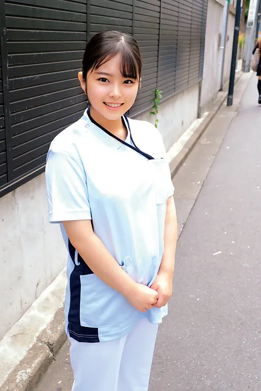 天使みたいに優しくて可愛いナースさん！「早漏に悩む童貞君の暴発改善のお手伝いしてくれませんか？」男性器慣れしているようで意外とウブな看護師さんが早漏すぎる童貞君にムラムラ膣キュンしちゃって生中出し筆おろしSPECIAL！ サンプル画像 4