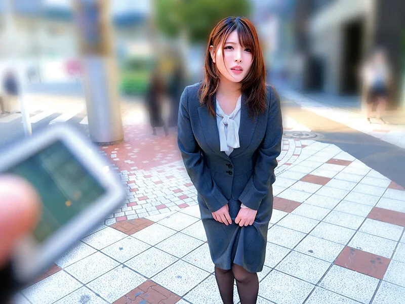 素人美少女とリモコンバイブお散歩9ー黒パンストOL編ー「もう我慢できません…//」人ごみの中、黒パンスト美脚ガクブル震わせイキまくってしまうOLたち！人生初の羞恥プレイでまさかのエロスイッチオン！車移動中も大胆カーオナニー！最後はホテルで心行くまで生セックス！ サンプル画像 9