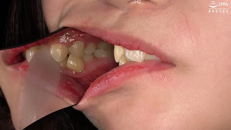 「【歯・口腔フェチ】新人女優相楽さゆなちゃんの口内観察＆巨大女フェチ」わかしラボWAKA-078 相楽さゆな 9 サンプル画像 5