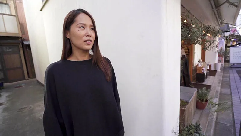 汚れた人妻 商店街で口説かれ騙されハメられた人妻 サンプル画像 5