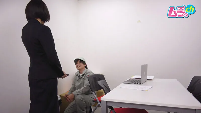 ニンゲン観察 清掃員は見た！！こっそり会議室でひとり遠隔バイブでオナニーするド変態OLはアクシデントチ●ポを夢見ていたに違いないのでお望み通り無理矢理ブチ込んであげました。 サンプル画像 4