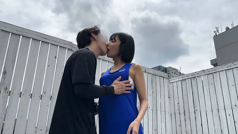 性春！青空パンパン 運動部所属のスポーツ女子4名 野外XXX サンプル画像 5