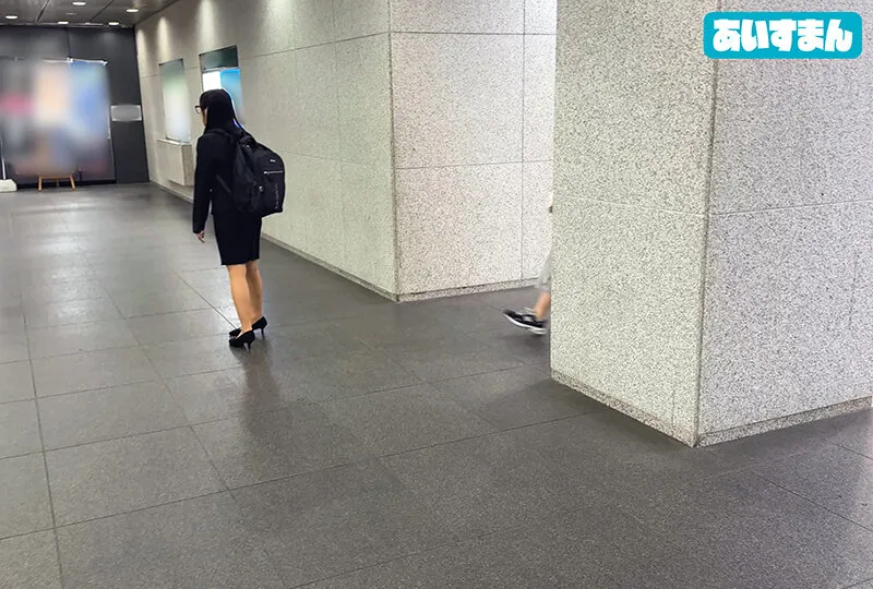 オナニー＆セックスで辛い現実から逃げる仕事出来ない系マゾ会社員ww終電超え残業休出当たり前、労基ガン無視薄給ブラック企業勤務 巨乳ヘンタイ限界社畜ОL るいちゃん 25歳 サンプル画像 2