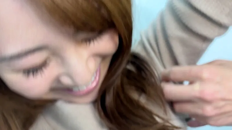 街角で声をかけてくすぐりさせてもらう 商社営業 れなちゃん サンプル画像 2