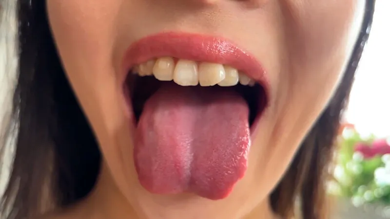 街角で声をかけて口内観察させてもらう ファーストフード店パート みおりさん サンプル画像 4