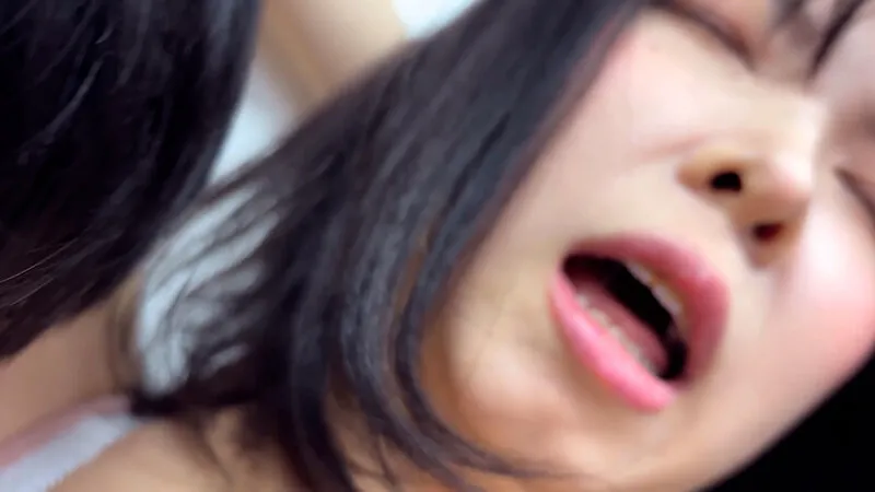 M男が街中で女性に声をかけてワキを舐めさせて貰う 食品工場事務員 みりなちゃん サンプル画像 11