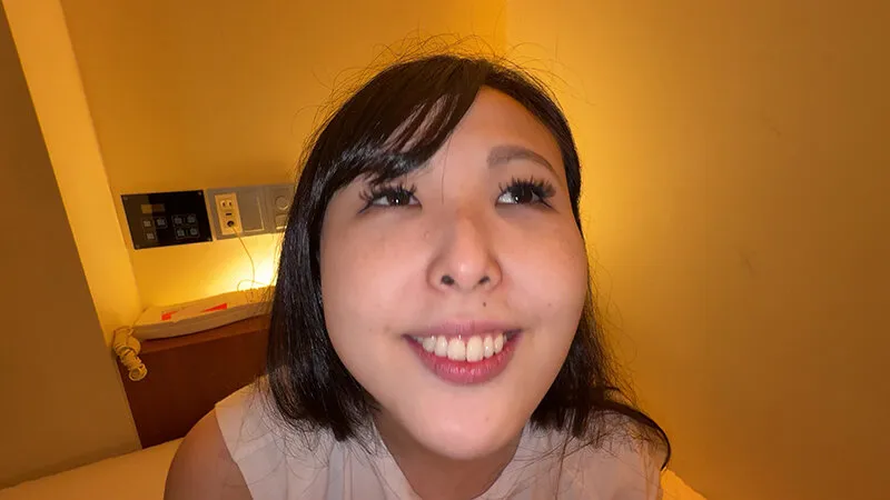 【個人撮影】横山夏希の喉チンコ触り＆肉厚舌を開口器で観察 サンプル画像 3