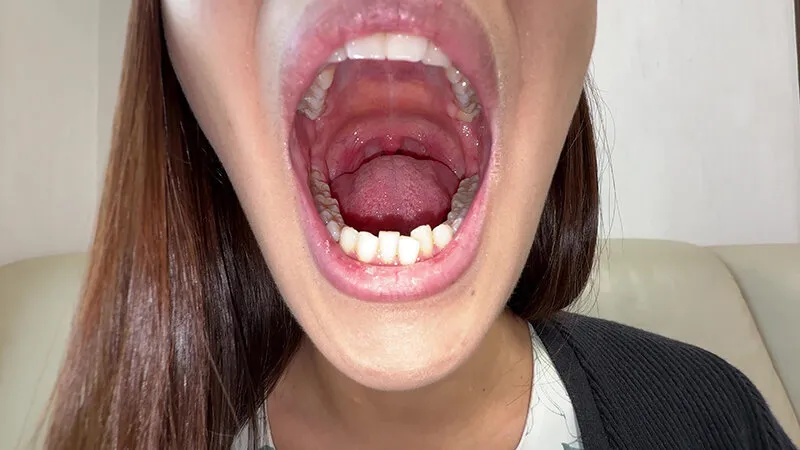 【個人撮影】旭メイサの喉チンコいじり サンプル画像 1