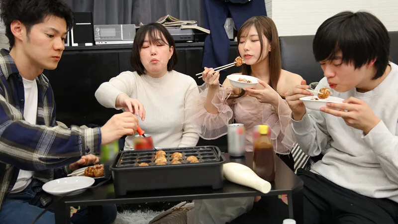 一度きりの過ちのはずが…カラダの相性の良さを知ってしまった親友の彼女と僕は、ダメだとわかっていながらもあの日の感覚が忘れられず激しく求め合った。逢沢みゆ サンプル画像 3