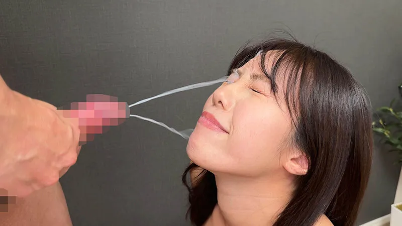 ザーメンをぶっかけられた顔射直後のスケベ顔で敏感チ〇ポをひょっとこバキュームするおしゃぶり大好き素人娘たちのご奉仕フェラチオ サンプル画像 5