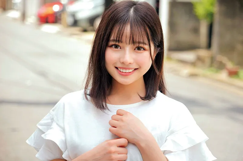 素人女子大生限定！パンティ素股でカチカチち●ぽがアソコに擦れて赤面発情！クロッチは恥ずかし汁まみれ！そのまま生で擦り合わせて、ヌルヌルワレメに結局つるんっと入って生中出し！！ウブなハニカミ娘編 りむ ちはる サンプル画像 2