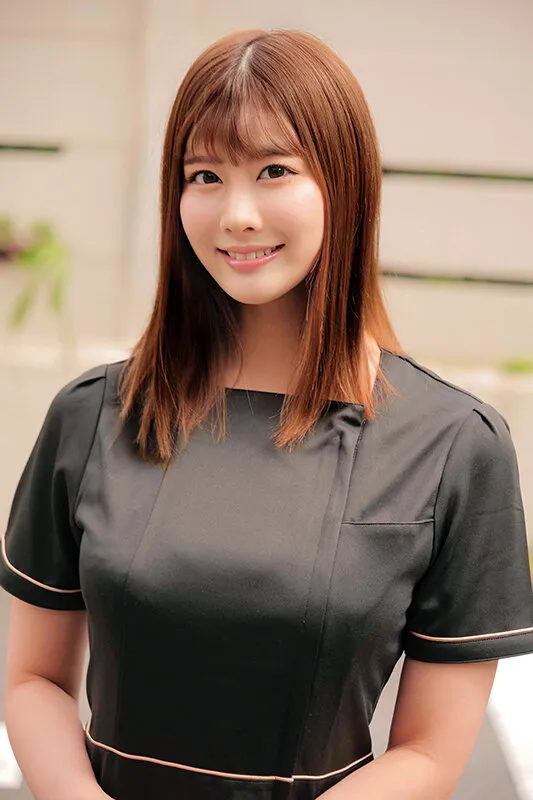 一流百貨店に勤務する清楚で品格漂う美容部員さんが童貞君とくちSEX！キス未経験男子に唇が素敵なキス好き女子がDキス、舌吸い、舌挿入、舌激ピストン！顔中よだれまみれで恍惚絶頂！下のお口も濡れ濡れになってま●こでも生中童貞筆おろし！！あゆみさん まゆみさん サンプル画像 1