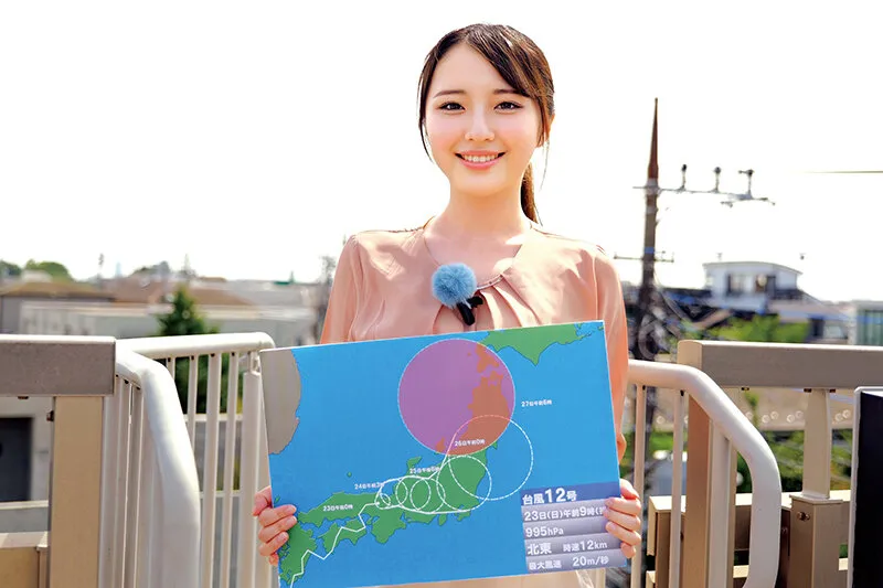 お天気お姉さん中継レポート狩り 汚された朝の顔 地方局美人キャスター4名 サンプル画像 13