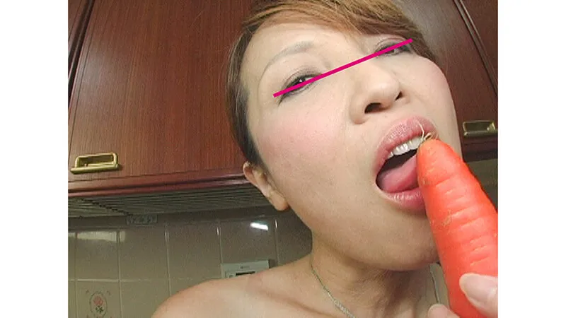 家事の合間にズボズボ奥様。欲求不満妻の自宅オナニー サンプル画像 19