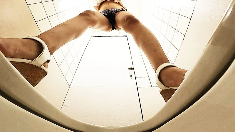 公衆トイレ性処理動画 ＃3 サンプル画像 2