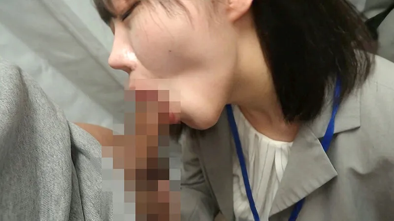 アパレルスタッフのお姉さんがエロ過ぎてシコってたら、こっそり抜いてくれた話。 サンプル画像 15