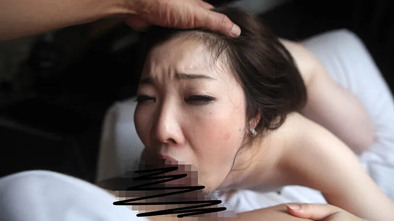 SEXするなら絶対 地方の人妻！！ヤリたい盛りの奧さんたち 平日昼間はイケない浮気タイム 清楚に見えて…実はヤリマン？旦那は知らない愛妻の淫らな性癖12名240分@12 サンプル画像 2