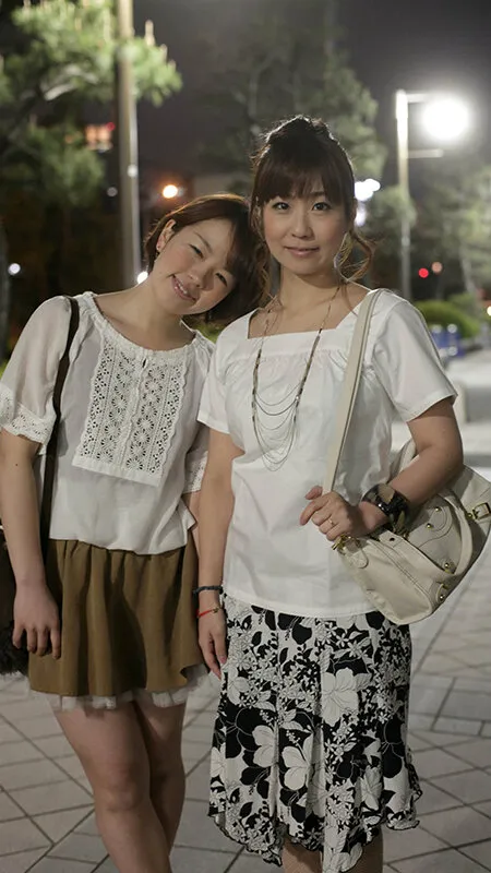 家族の絆は固かった！？「お父さんには言わないで」とか言いながら、娘の前でもお構いなし、欲求不満を拗らせた熟女母12名4時間4 サンプル画像 13