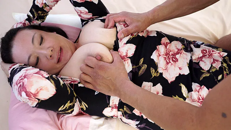 遅咲き熟女 良き妻・良き母を務めてきた遊びを知らないお堅い女が…過呼吸になるほどの濃密なSEX 20人4時間11 サンプル画像 4