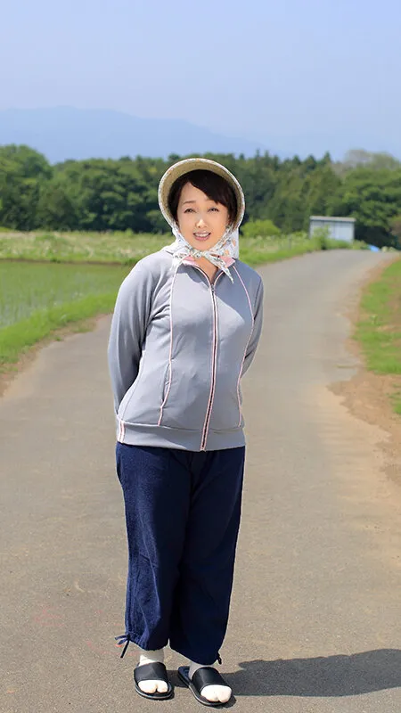 SEXするなら絶対 地方のおばさん！！12人240分8 サンプル画像 4