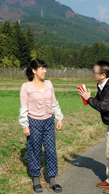 SEXするなら絶対 地方のおばさん！！12人240分8 サンプル画像 5