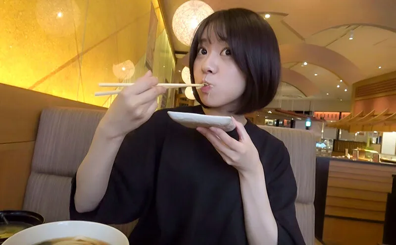 駐車場で見つけた無毛つるぺたニートチョロまん家出娘 赤名いと サンプル画像 2